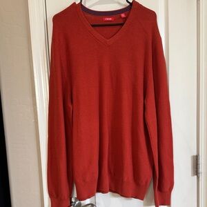 Izod V-Neck Sweater in Vibrant Red / J110